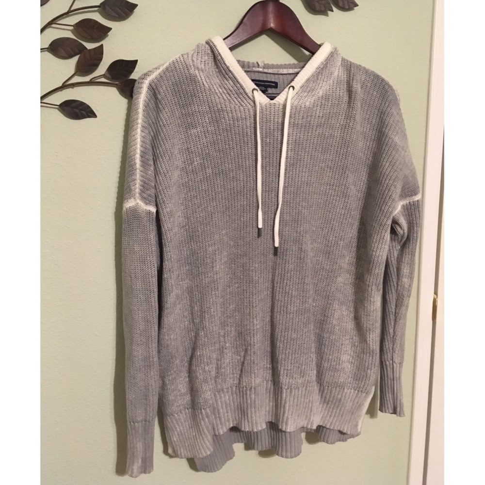 3/$25💥American Eagle Pullover!